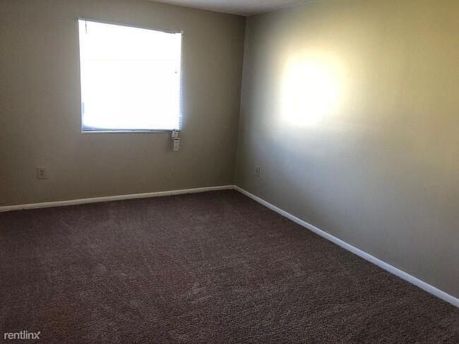 1st image of 2865 Linview Ave #A3