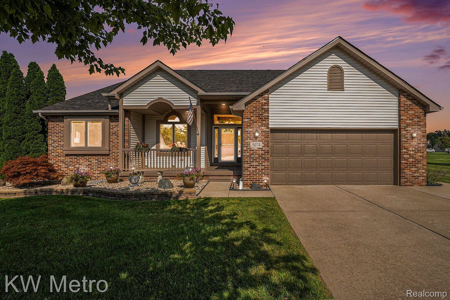 5074 Prestonwood Ln photo 1