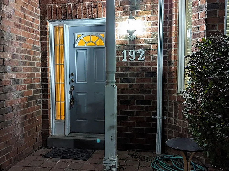 18 Clark Ave W #192