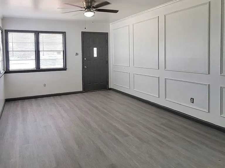 5512 Avenue G — Photo 5