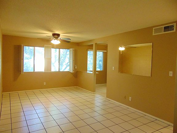 2nd image of 2528 W Berridge Ln Unit 219