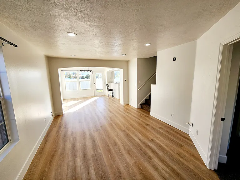 Sapcious and open main floor.