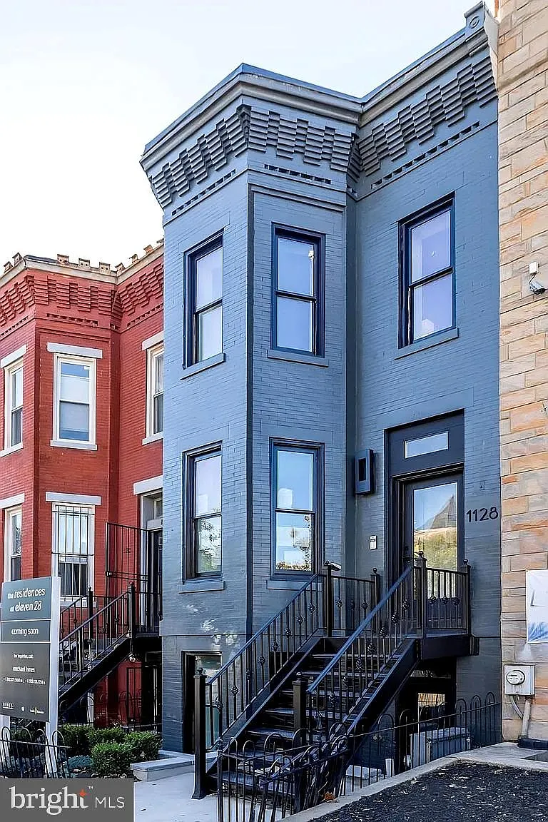 Building Photo - 1128 6th St NW #5