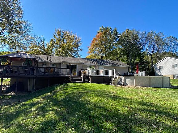 2nd image of 2525 Sussex Dr