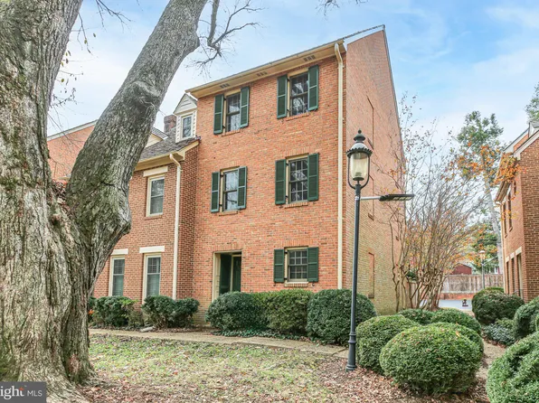 1308 Kenmore Ave, Fredericksburg, VA 22401