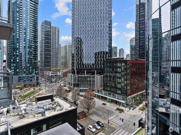 820 Blanchard Street #1008, Seattle, WA 98121