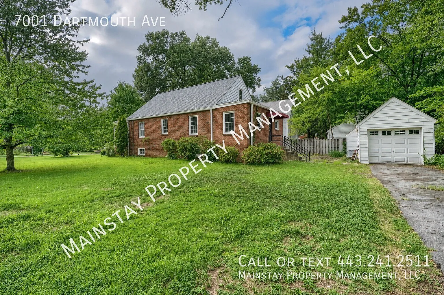 Updated 3 Bed 2 Full Bath Home In College Park! — Photo 1