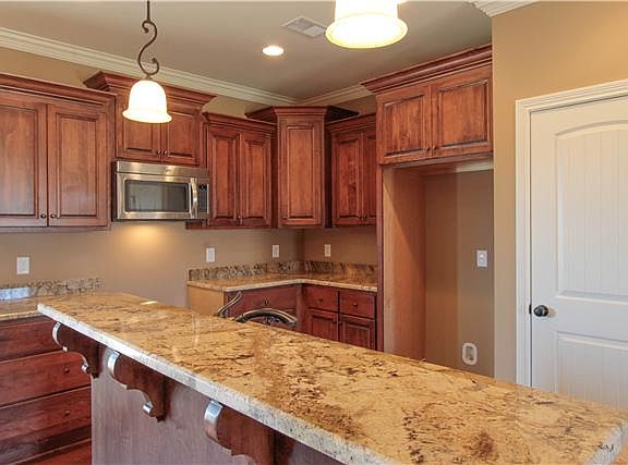 4th image of 38 Harbor Pointe #80-lot 80
