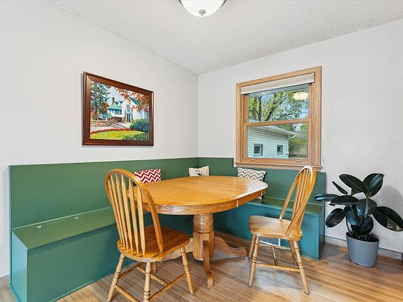4th image of 8513 Meadow Lake Pl