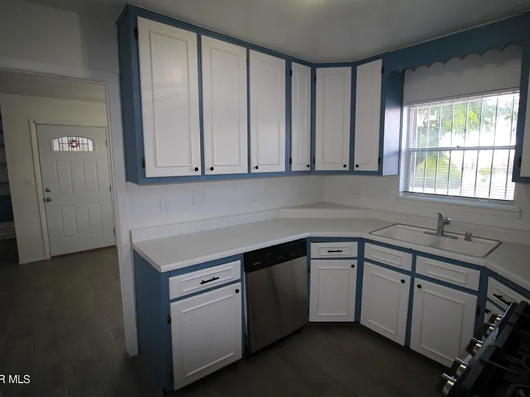 3615 Olympic Ave — Photo 42