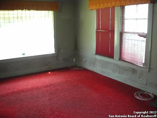 2nd image of 1711 Arbor Pl