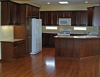 5th image of 2802 Prentiss Dr