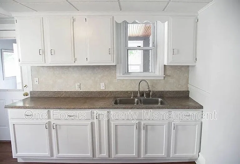 2119 King St — Photo 2