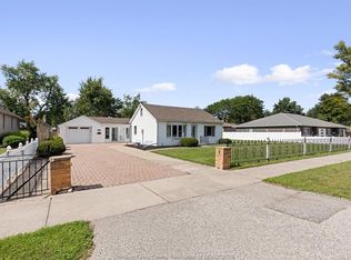 265 Laird Ave, Essex, ON N8M1S7