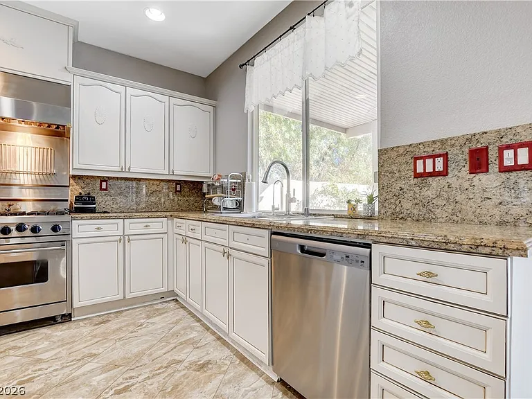 1693 Ravanusa Dr — Photo 21
