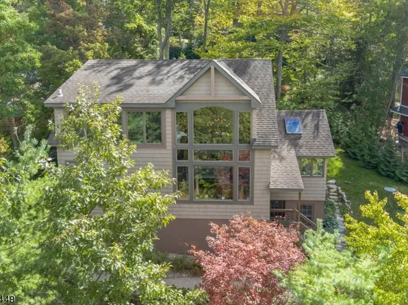 1046 Lakeside Dr, Vernon Twp., NJ 07422