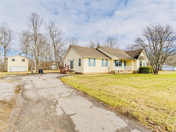 5th image of 125 Robert E Lee Dr