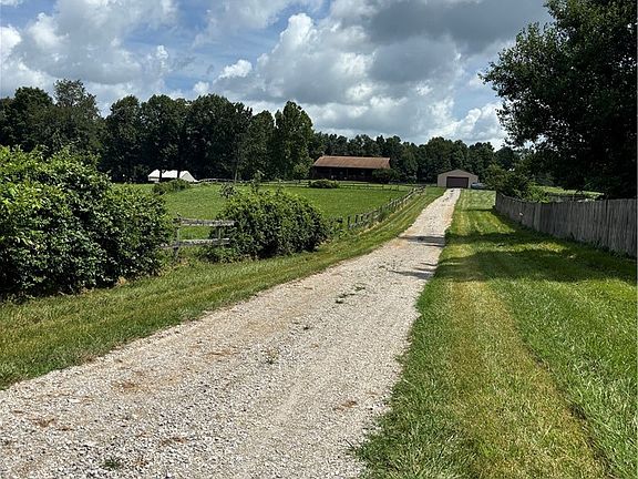 4th image of 3270 Pixley Knob Road