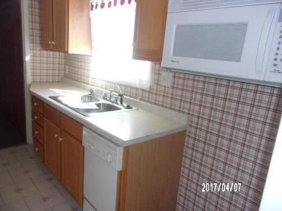 4th image of 1502 W Hughitt St