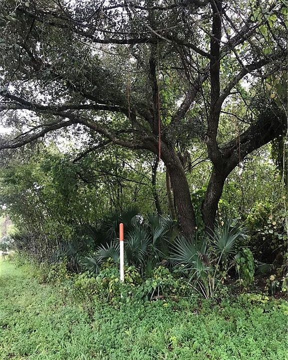 2nd image of 2706 E 3rd St Lot 24