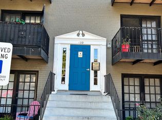 418 N Armistead St APT 103, Alexandria, VA 22312