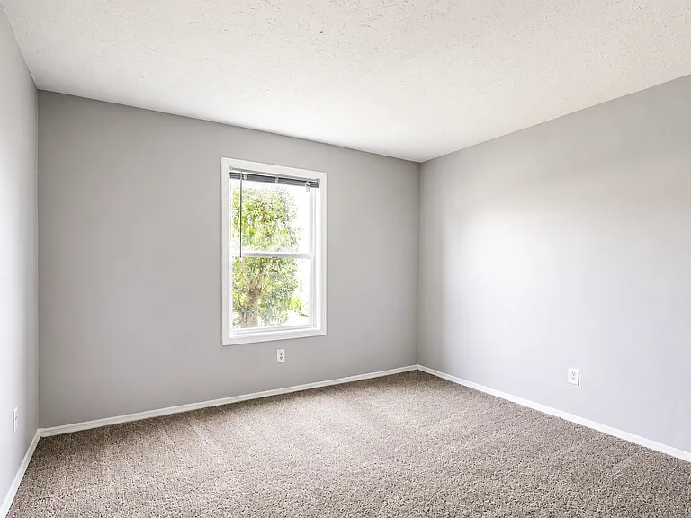 River Retreat Apartments — Photo 7