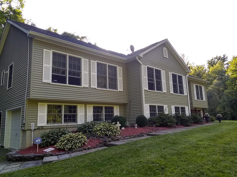 2nd image of 540 W Kerley Corners Rd
