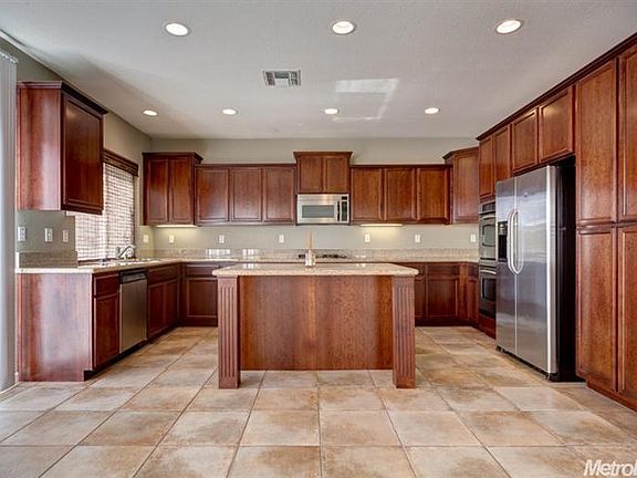 5th image of 1261 Villagio Dr