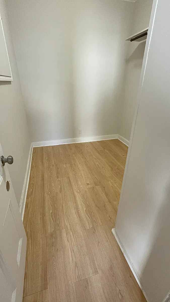Building Photo - 3625 Kennedy Blvd #2