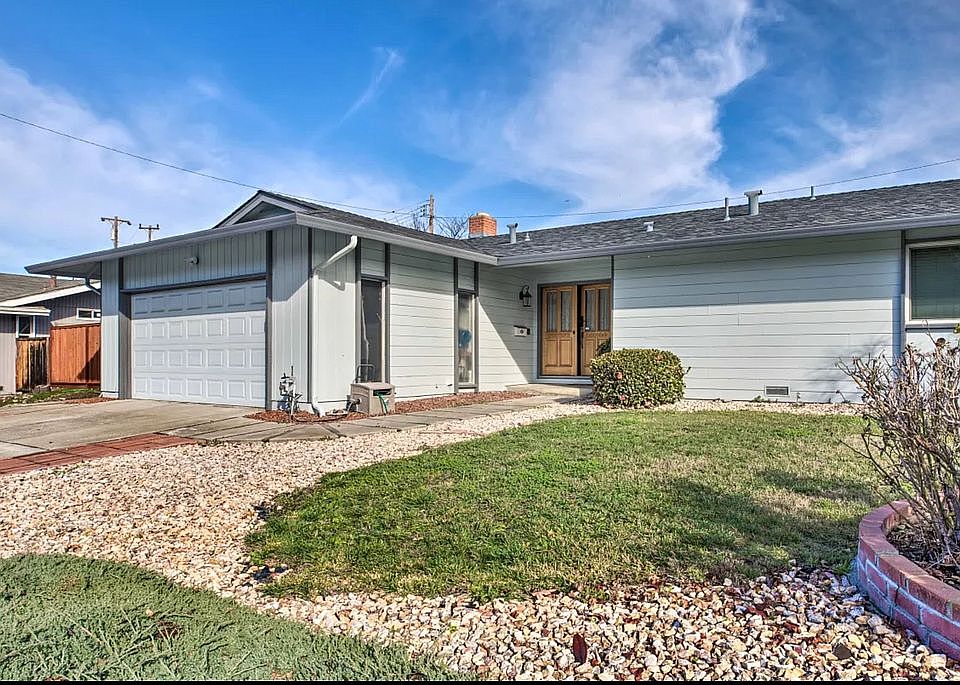 1st image of 40990 Pajaro Dr