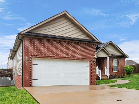 5th image of 658 Superior Ln