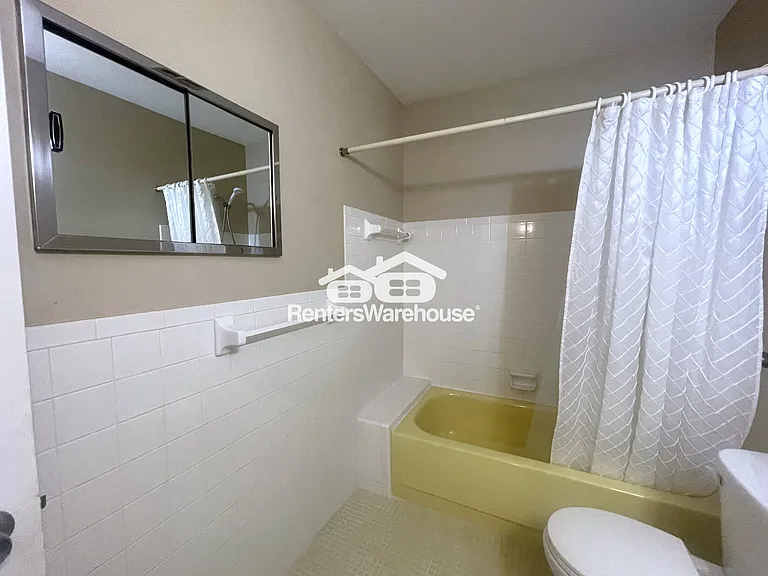 2402 Ecuadorian Way #28 — Photo 22