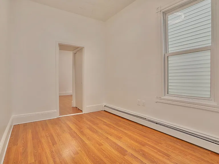 119 Zabriskie St #3 — Photo 11