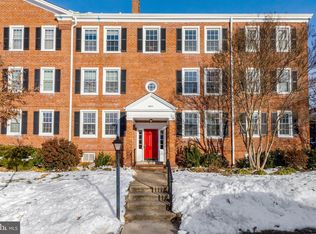 2854 S Buchanan St APT B2, Arlington, VA 22206