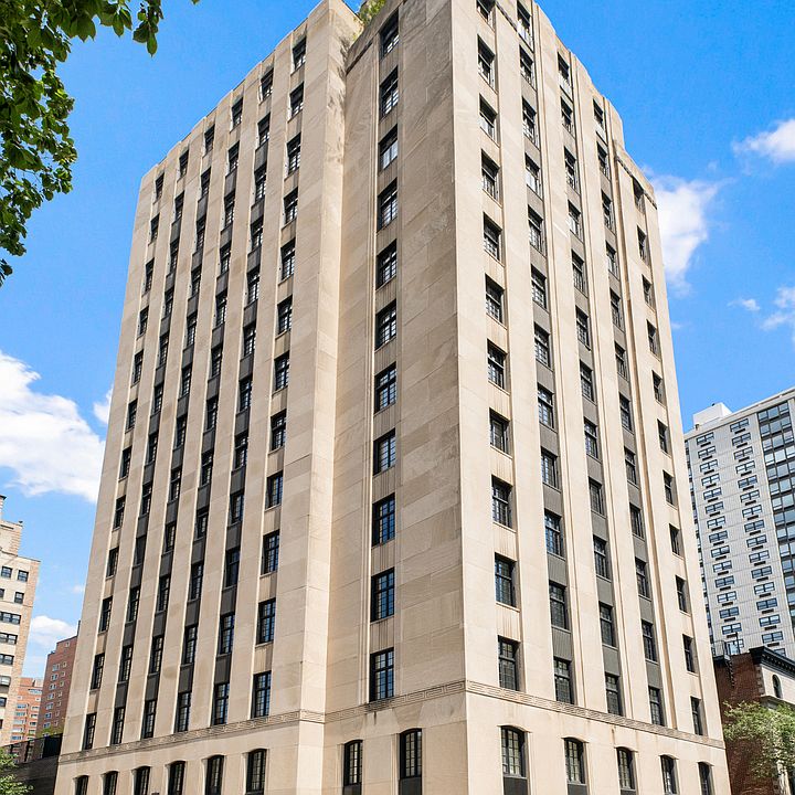 1st image of 1301 N Astor St #Penthouse