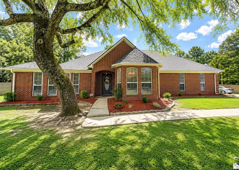 1st image of 204 Boulder Ridge Cir
