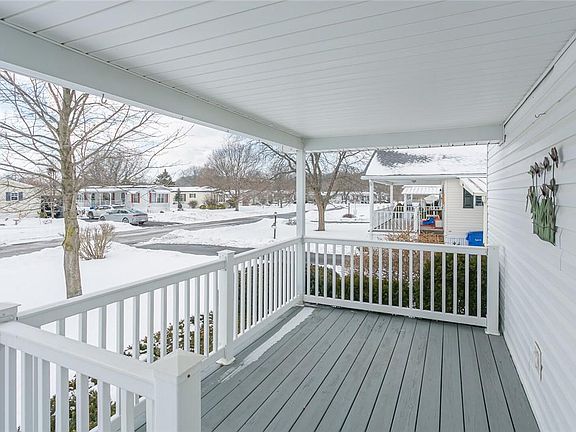 4th image of 6410 Roberts Dr #195