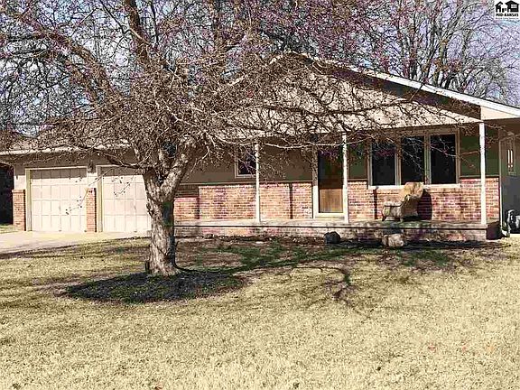 2nd image of 912 E 32nd Ave