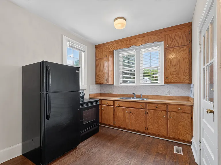 204 Bedford Pl #MAIN — Photo 18