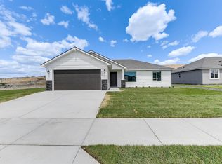 6496 W 32nd Ave, Kennewick, WA