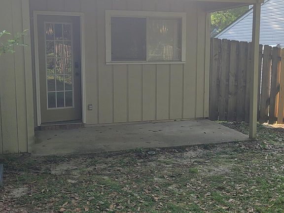 2nd image of 473 Richview Park Cir W