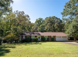 140 Briarcliff Rd, Central, SC 29630