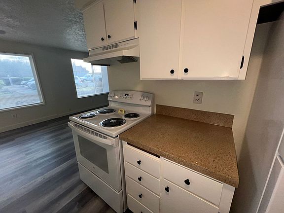 4th image of 117 NE Clark Ave #25