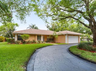 2077 NW 111th Ter, Coral Springs, FL 33071