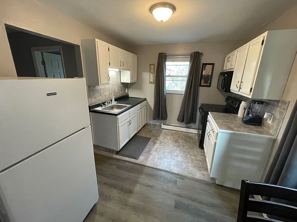 1st image of 2958 Westridge Ave #2
