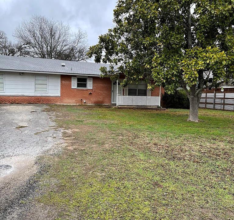 1st image of 122 Paradise Ave