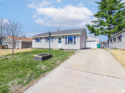 408 Rosewood Dr, Washington, IL, 61571