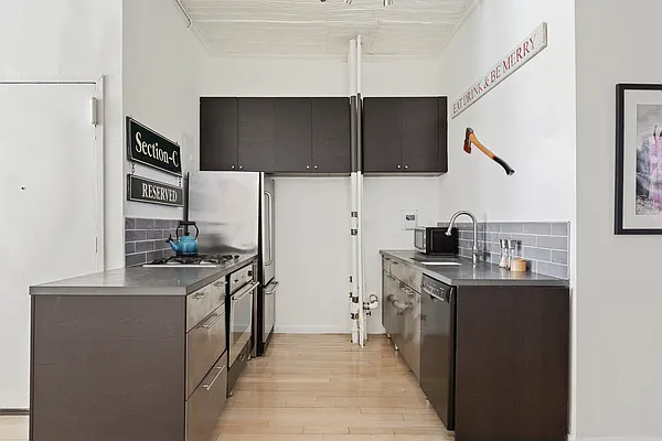 Sold by Compass | media 5