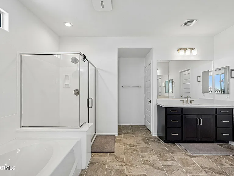 9019 W Denton Ln — Photo 43