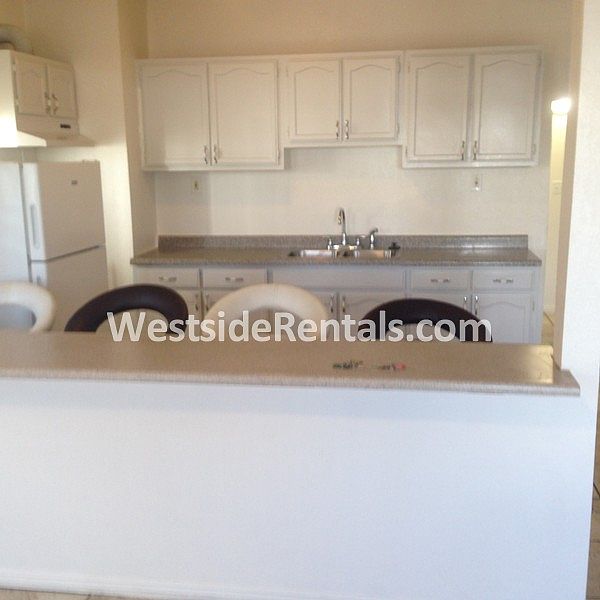 1st image of 3552 W Slauson Ave